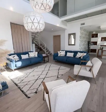 Villa D Exception Aimargues